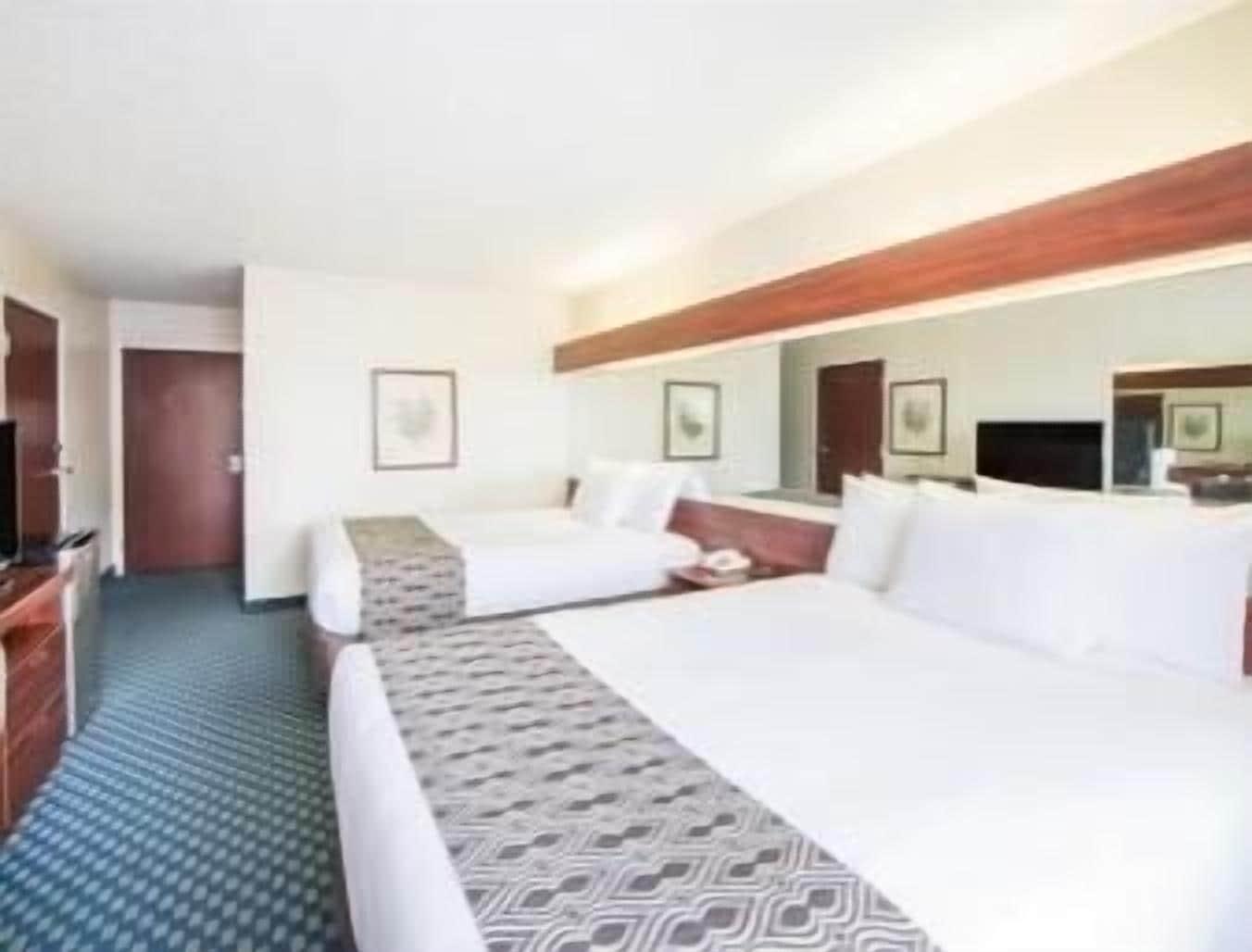 Microtel Inn & Suites By Wyndham Tulsa - Catoosa Route 66 Esterno foto