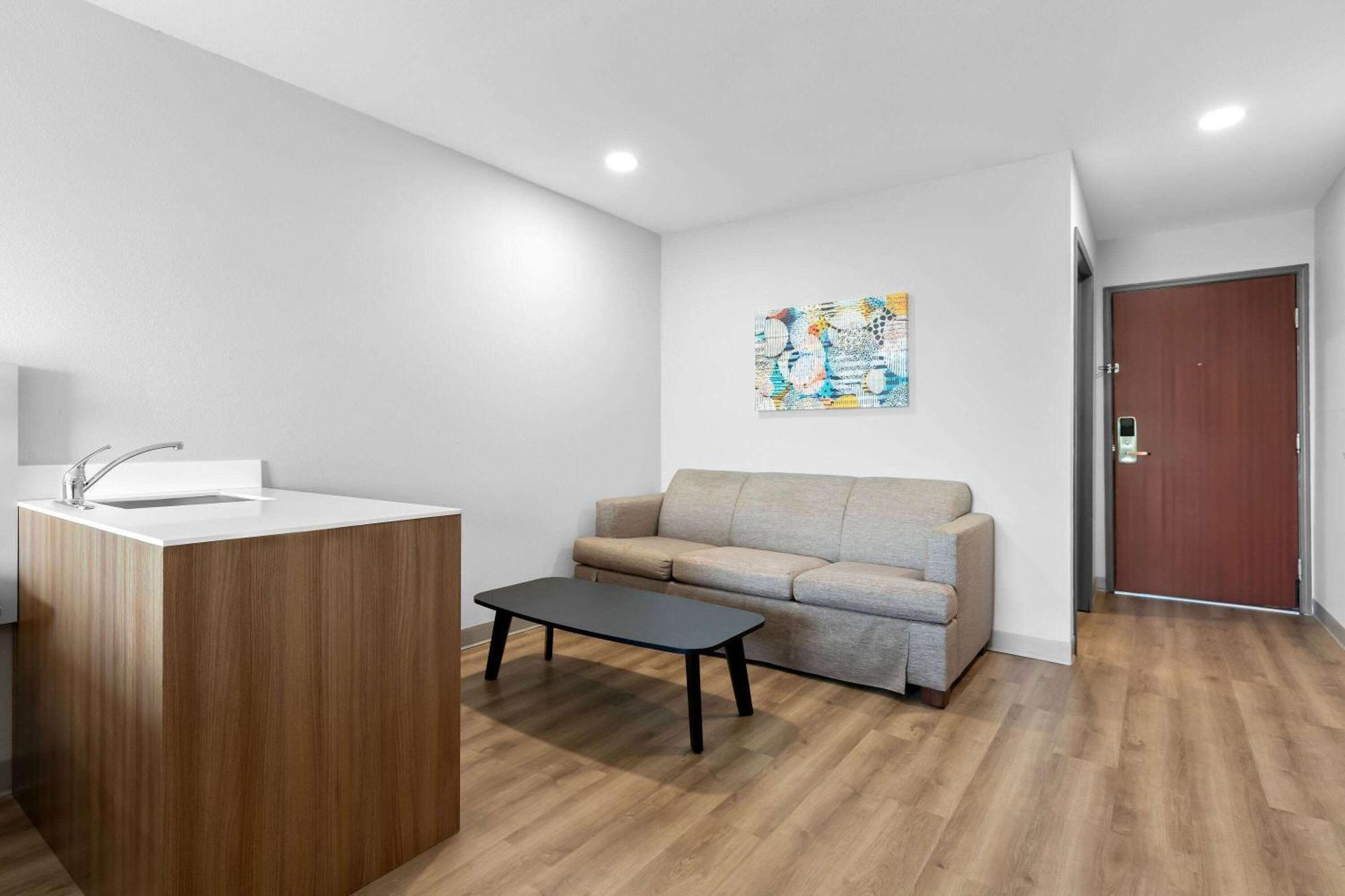 Microtel Inn & Suites By Wyndham Tulsa - Catoosa Route 66 Esterno foto