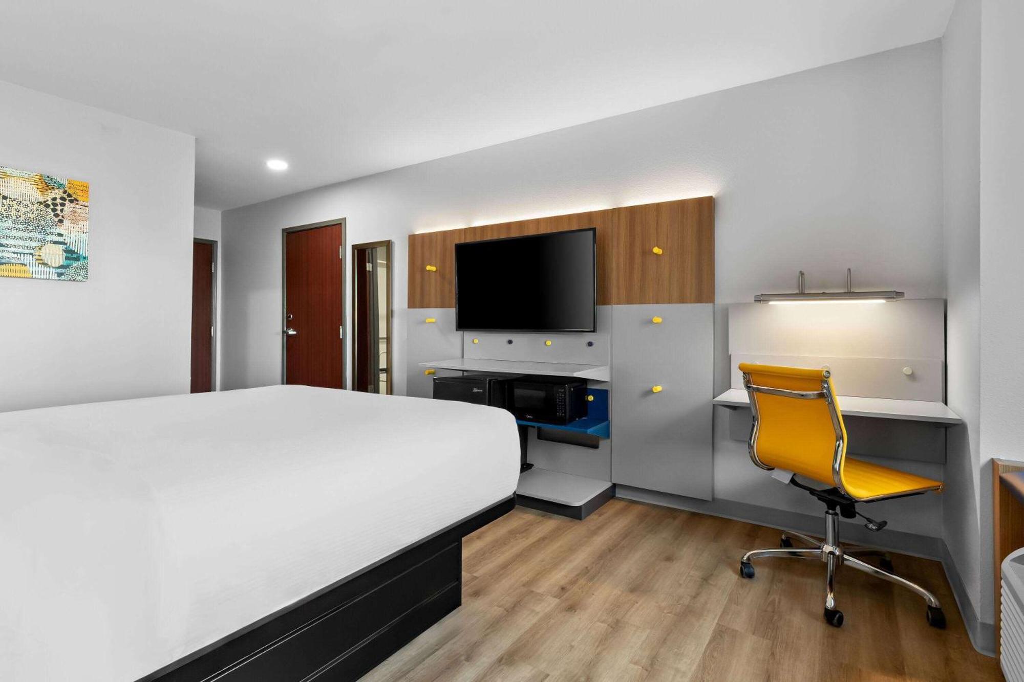 Microtel Inn & Suites By Wyndham Tulsa - Catoosa Route 66 Esterno foto
