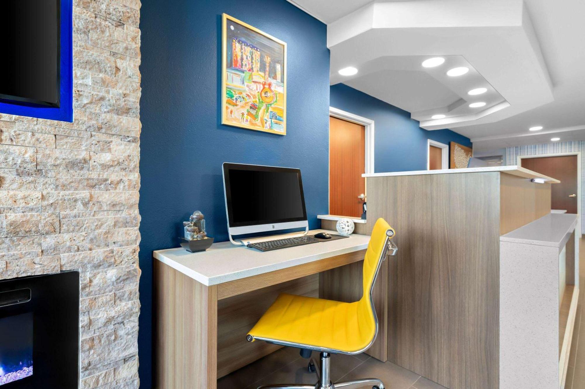Microtel Inn & Suites By Wyndham Tulsa - Catoosa Route 66 Esterno foto